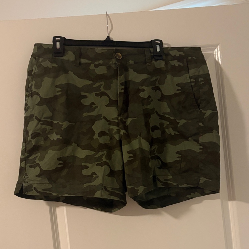 Old Navy Women's High Waist Camouflage Shorts
